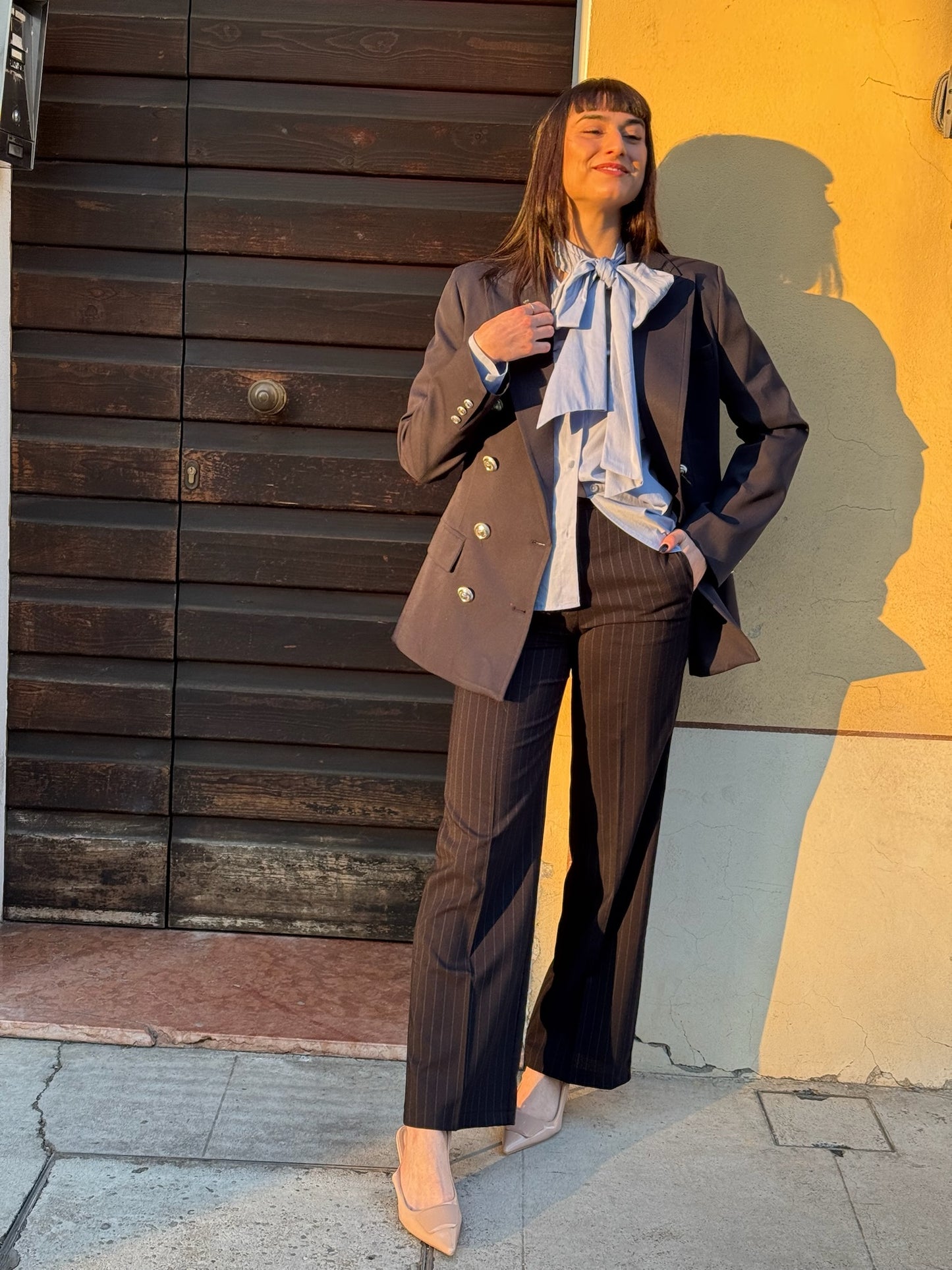 PANTALONE CON BANDA LATERALE