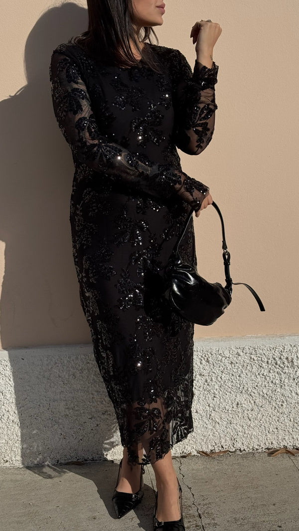 ABITO LUNGO IN PAILLETTES FODERATO