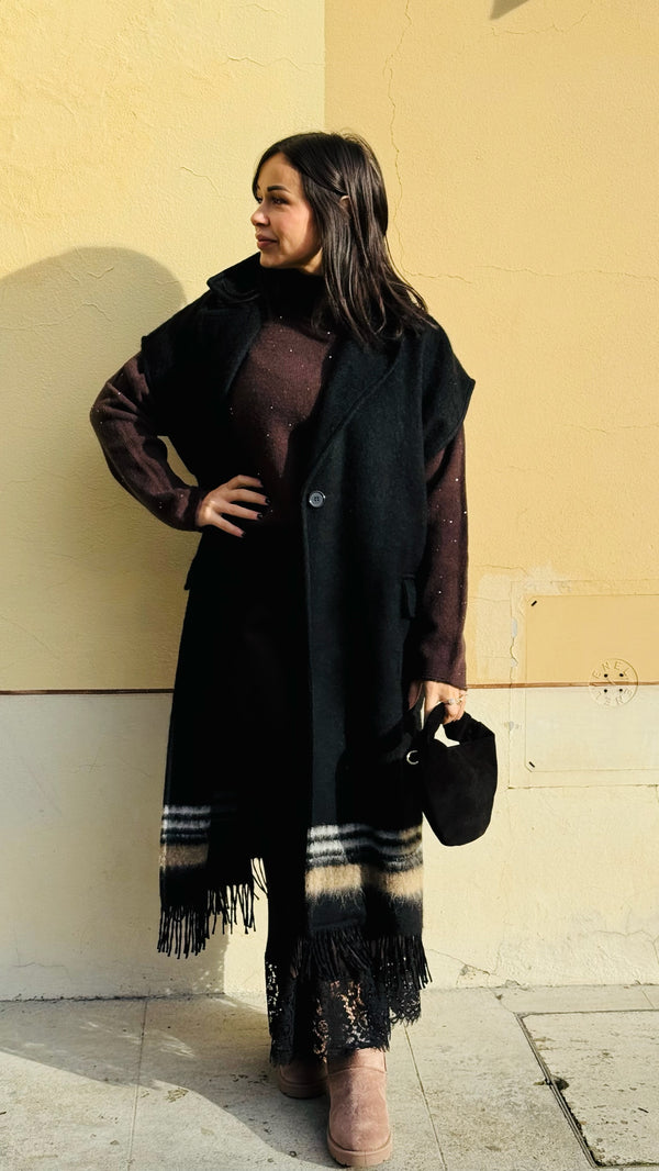 CAPPOTTO IN PANNO SMANICATO CON BANDA SUL FONDO