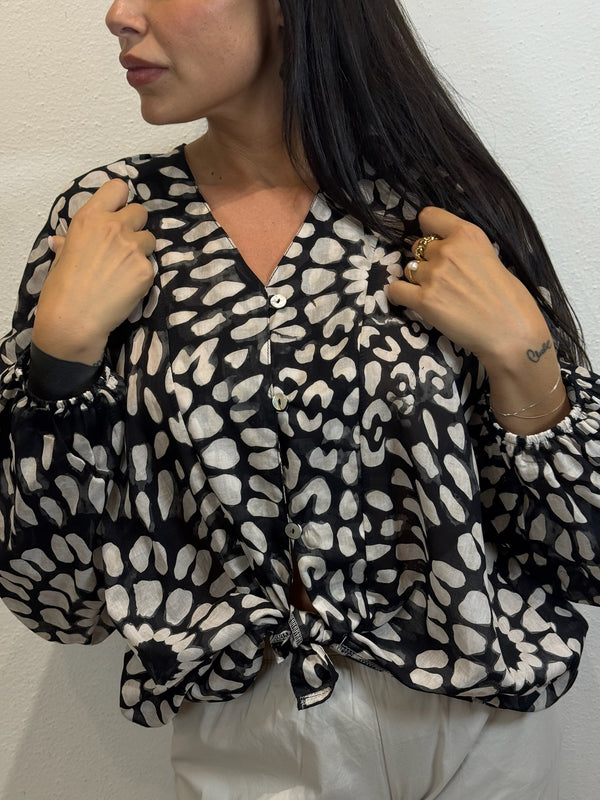 CAMICIA IN MUSSOLA FANTASIA CON BOTTONI