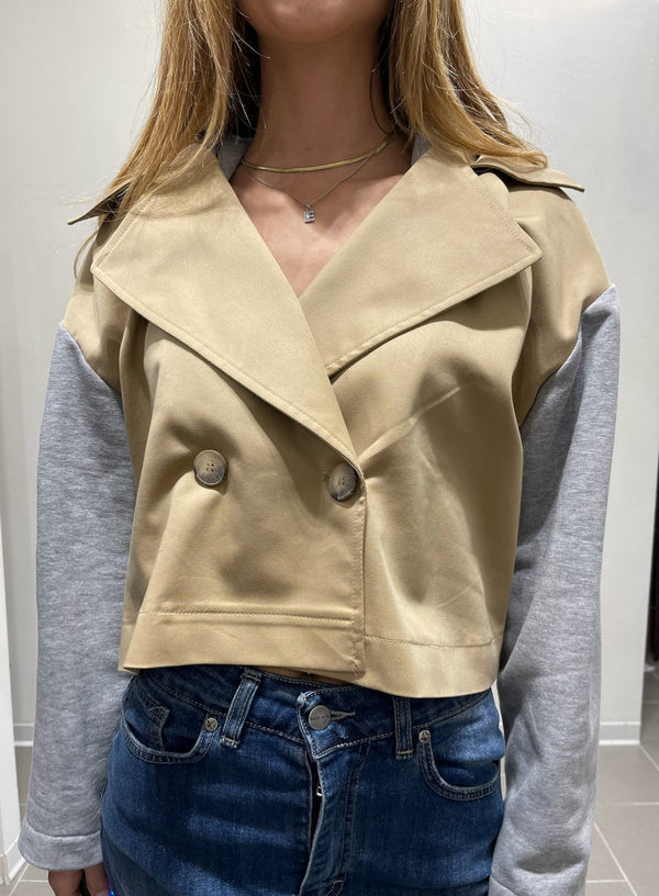 TRENCH CORTO CON CAPPUCCIO FELPA