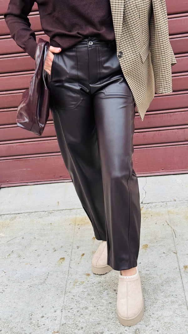 PANTALONE  ECOPELLE CON TASCONI