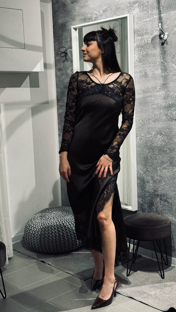 ABITO IN PIZZO SCOLLO INCROCIO