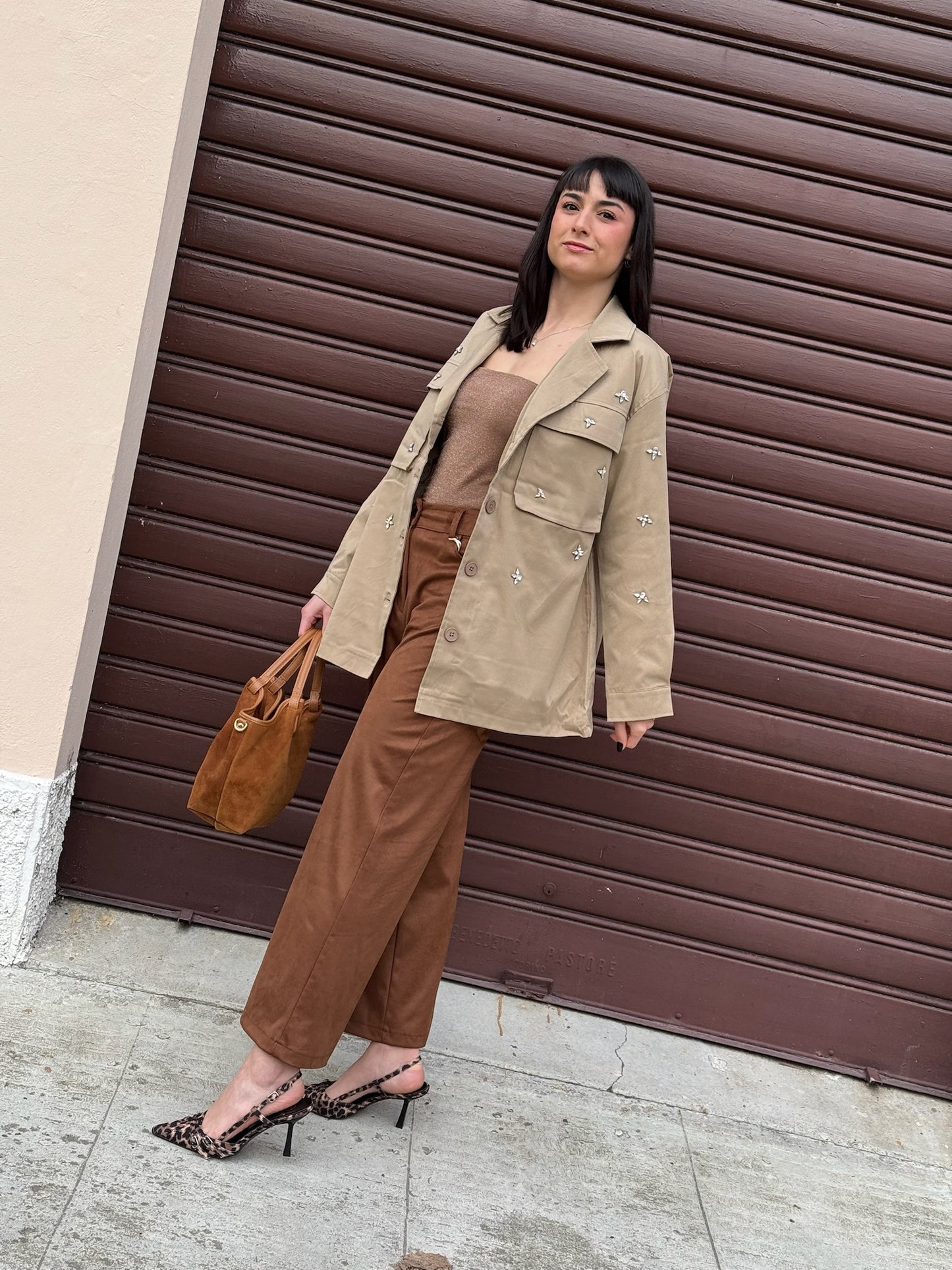 GIACCA IN TESSUTO CON APPLICAZIONI STRASS