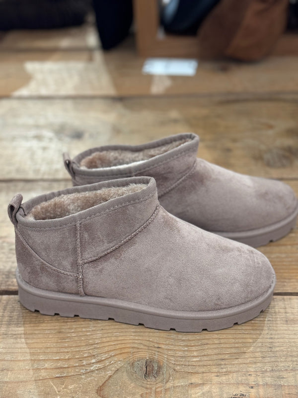 STIVALETTO BASSO PELO TIPO UGG