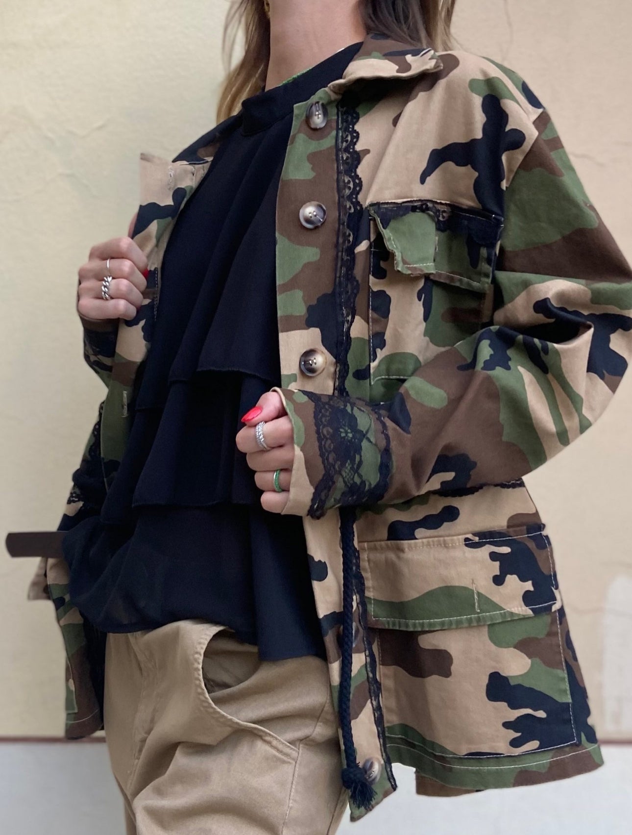 GIACCA CAMUFLAGE CON PASSAMANERIA