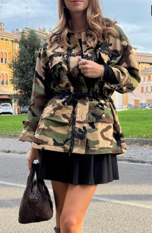 GIACCA CAMUFLAGE CON PASSAMANERIA