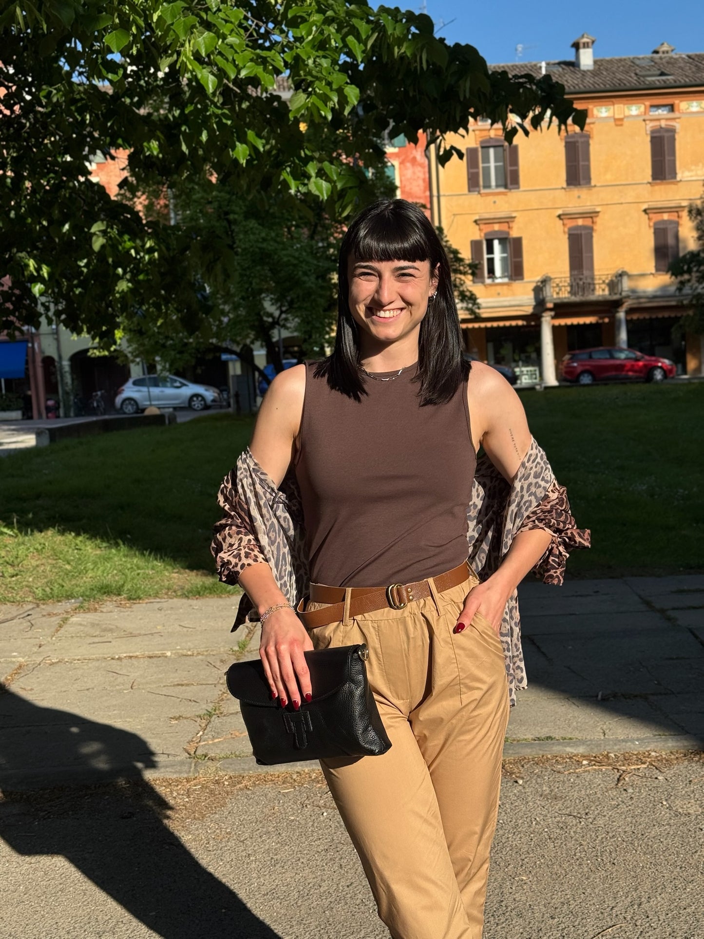 TOP SCOLLO SCHIENA